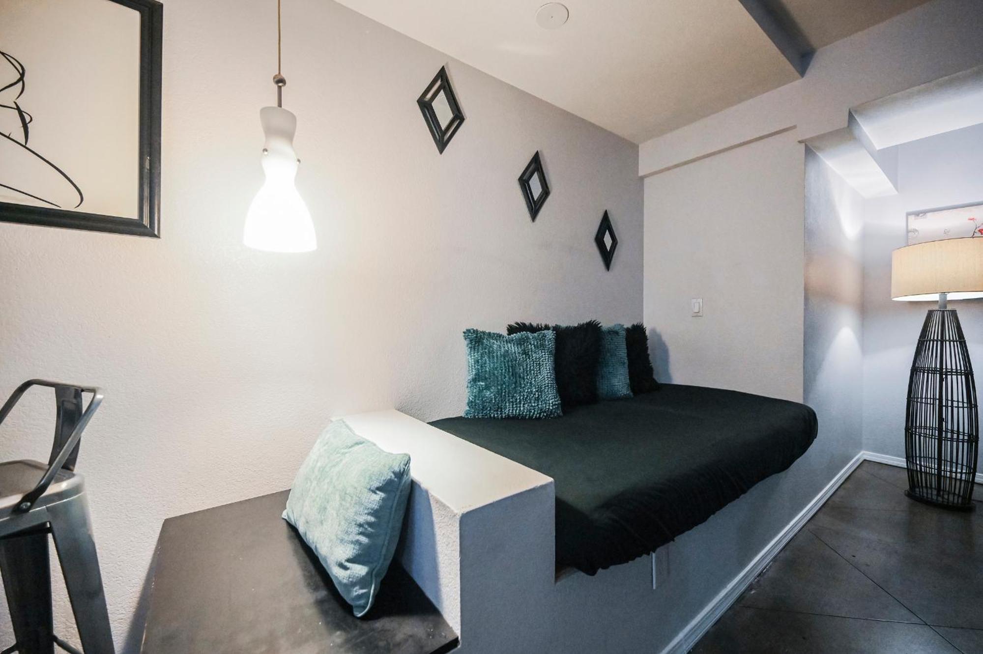 Stripviewsuites At Jockey Club ラスベガス エクステリア 写真