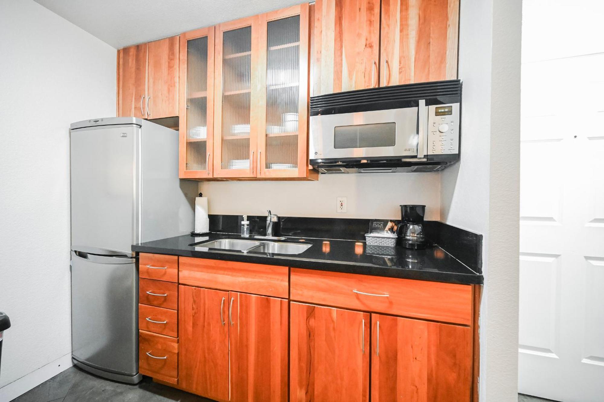 Stripviewsuites At Jockey Club ラスベガス エクステリア 写真