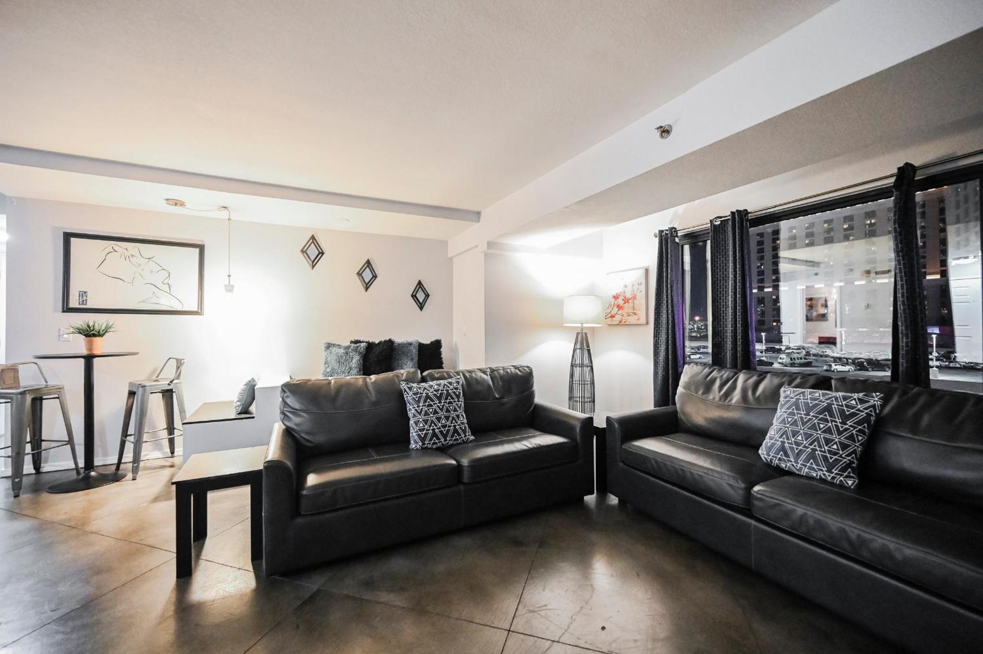 Stripviewsuites At Jockey Club ラスベガス エクステリア 写真