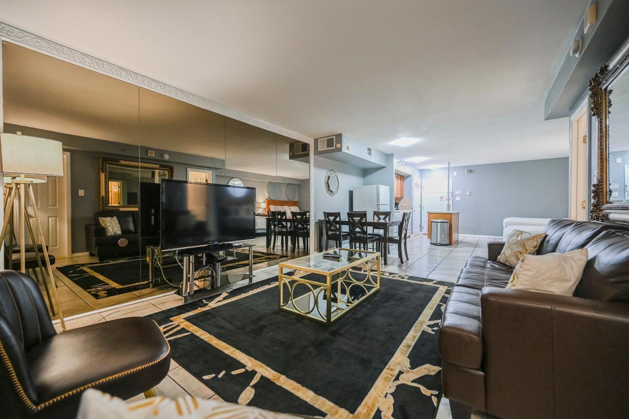 Stripviewsuites At Jockey Club ラスベガス エクステリア 写真